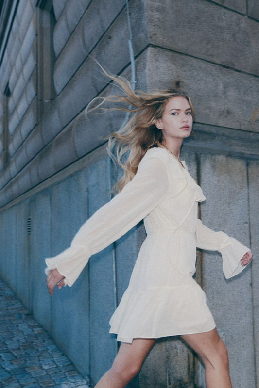 Flounce-collar Dress