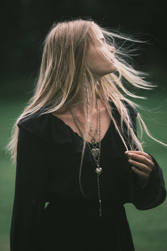 Flounce-collar dress